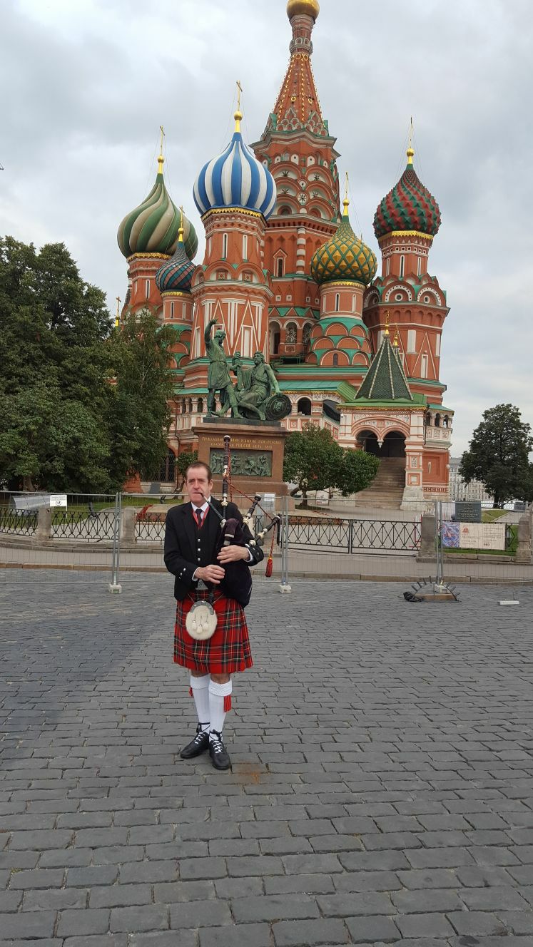 South Wales Bagpiper South Wales Bagpiper