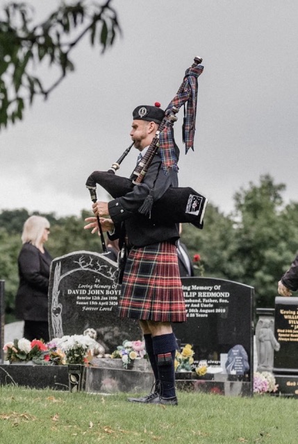 sheffield bagpiper sheffield bagpiper